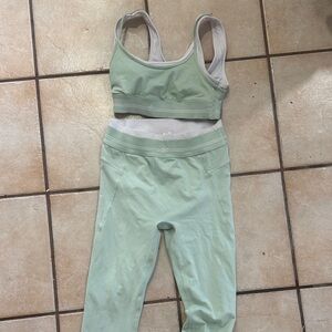 ALO Yoga Mint Green Sports Bra and Leggings Set